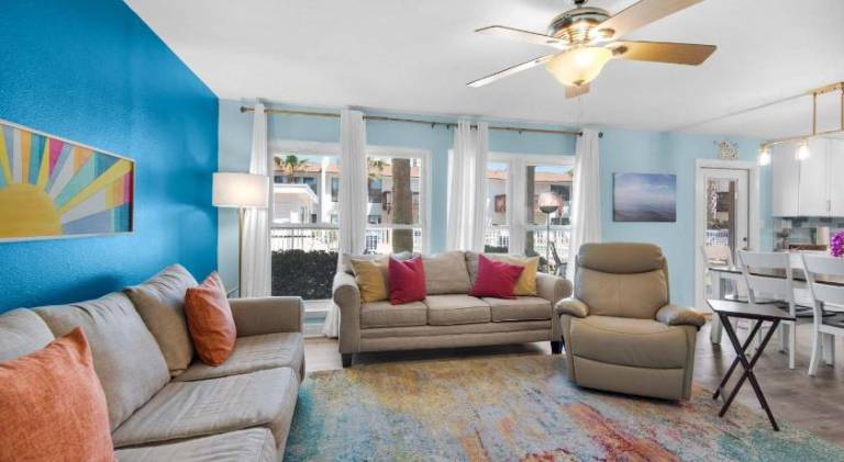 Lovely house | Close to the beach | Pets are welcome in Pensacola, FL