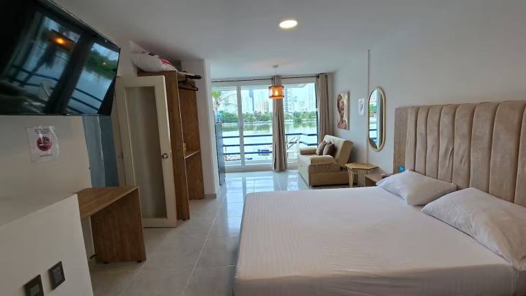 Holiday apartment with pool in Cartagena