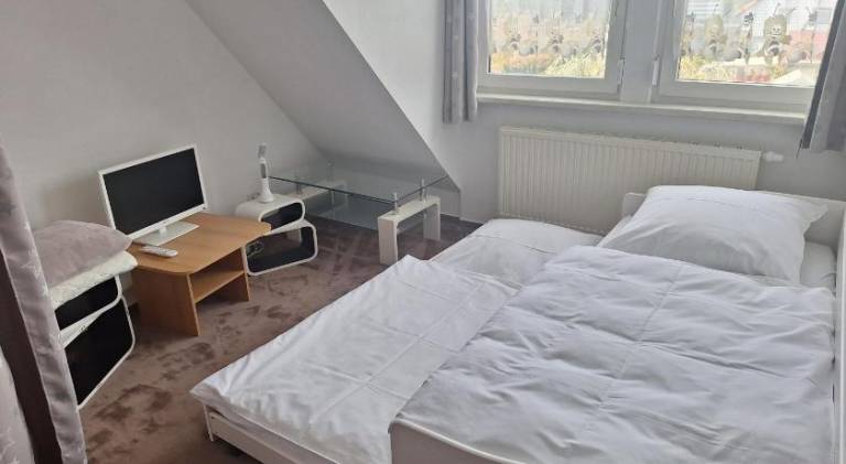 Holiday apartment with 2 rooms for 5 persons — photo 4