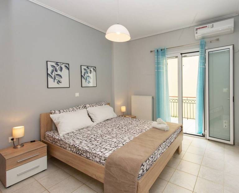 Thano s stylish flat just 150m to the beach — photo 3