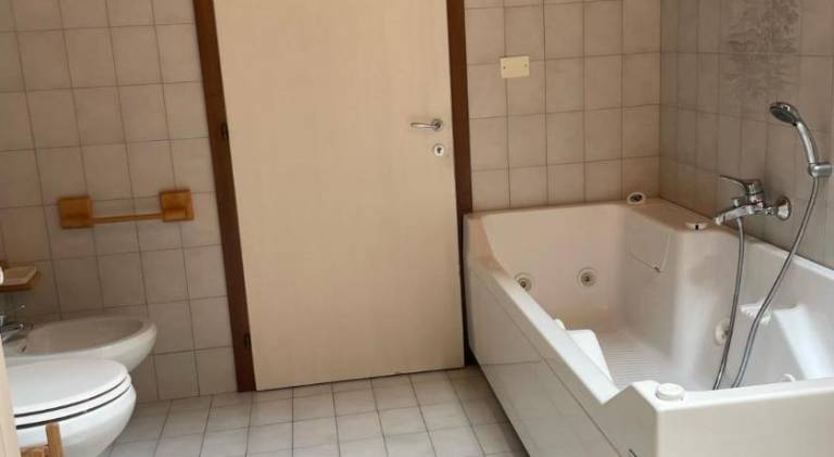 Holiday apartment with 3 rooms for 5 persons — photo 4
