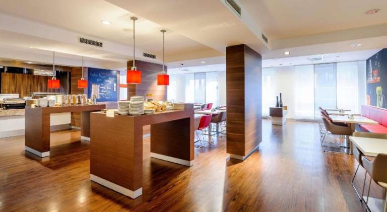 Ibis Stuttgart Airport Messe — photo 3