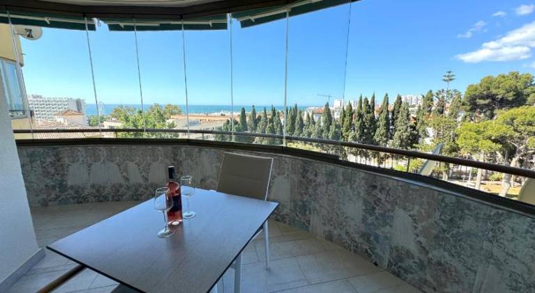 Fully equipped rental apartment with garden, patio & pool | Next to the beach | Perfect for remote work | Pet-friendly in Torremolinos