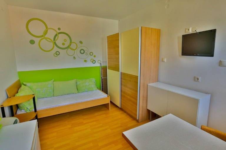 Charming rental apartment with patio | Next to Diocletian's Palace | Pets are welcome — photo 4