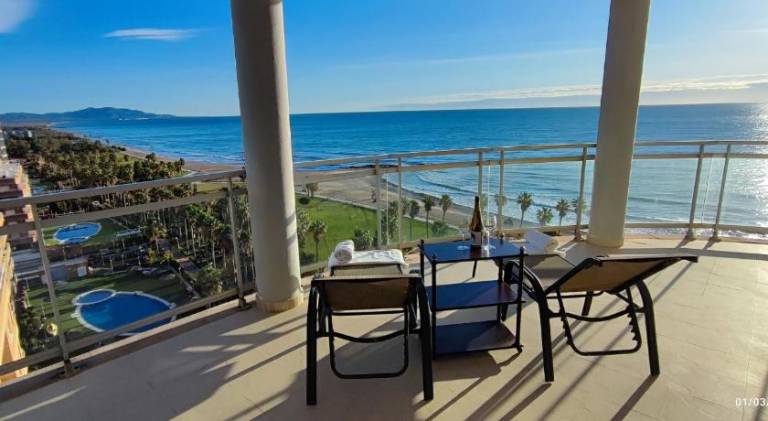Apartment with pool in Oropesa del Mar