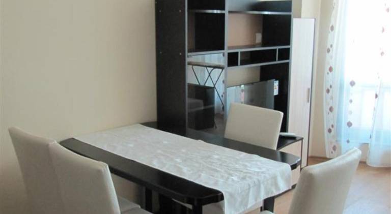 Apartment with 1 room for 4 persons — photo 4