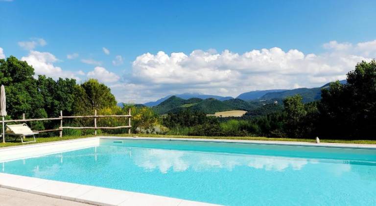 Charming rental apartment with pool | Pet-friendly in Acqualagna