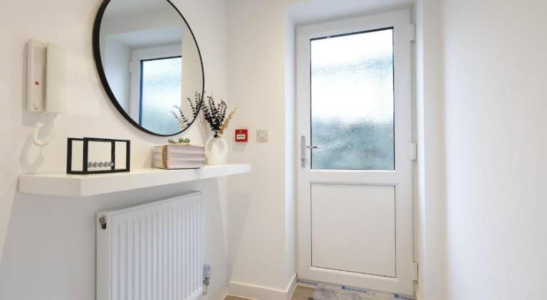 Newly Built Spacious & Central 2 Bedroom 2 Bathroom City Centre Apartment with Terrace — photo 5