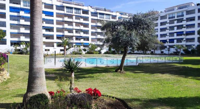Nice holiday apartment with pool | Beach nearby | Pet-friendly in Marbella