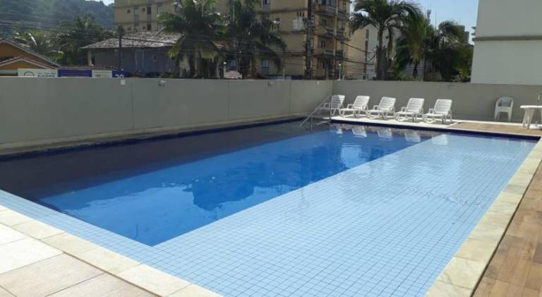 Rental apartment with garden & pool in Guarujá