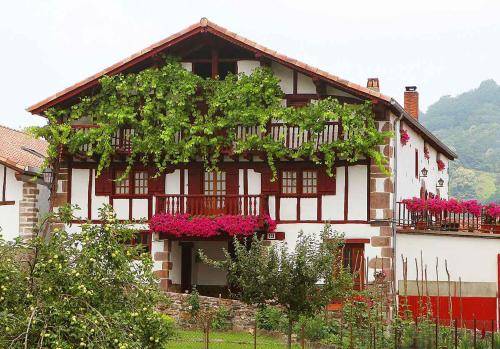 Casa Echalar