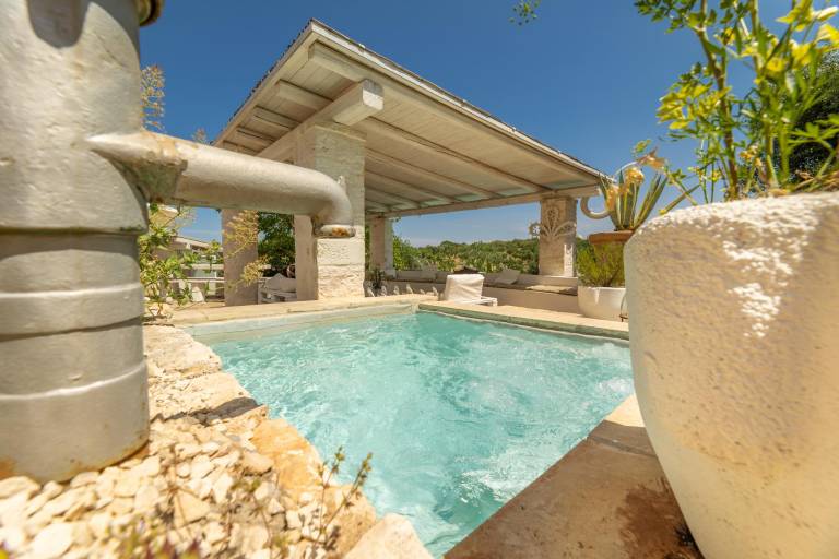 Apartment with private pool, BBQ & terrace — photo 5