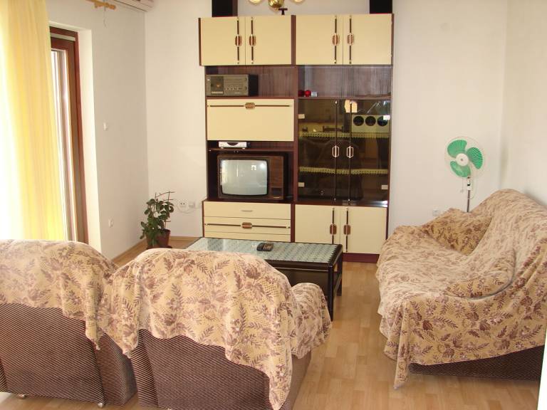 Rental apartment with terrace — photo 4