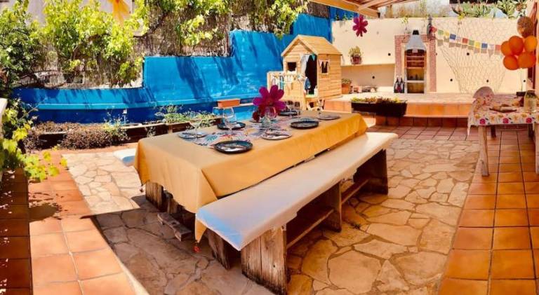 Vacation home with private pool, garden & grill — photo 3