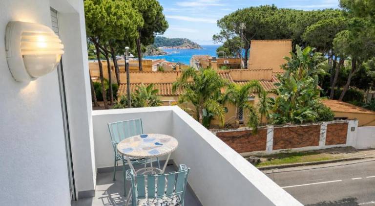 Rental apartment with pool — photo 4