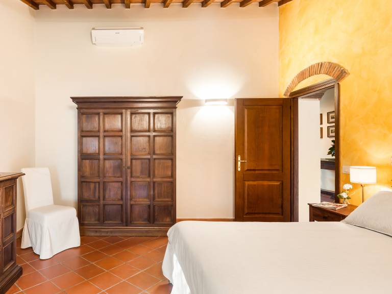 Family-friendly villa with grill, private pool & garden | Pool view | Pet-friendly — photo 5