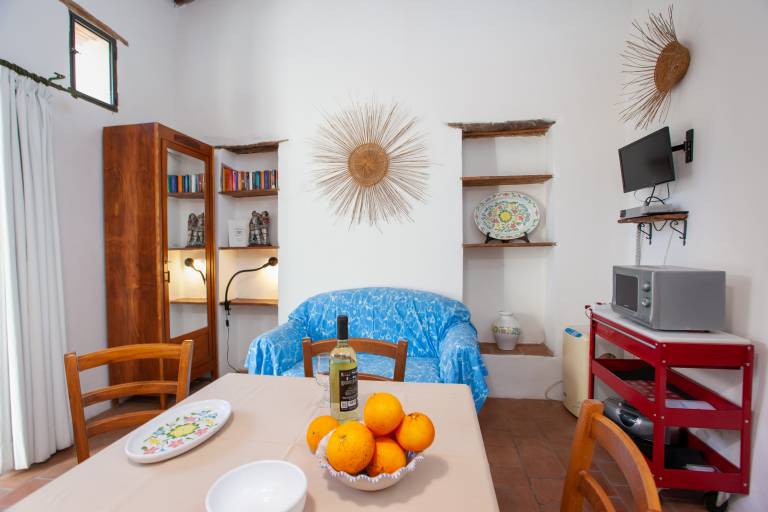 Nice rental apartment with fast internet, grill & yard | City view | Dogs allowed — photo 5