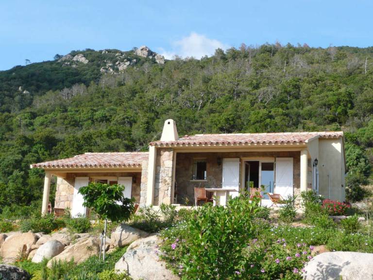 Fully equipped charming gite with yard, pool & BBQ | Sea view | Pet-friendly — photo 4