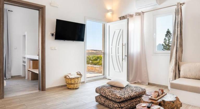 Vacation home with garden & terrace | Pet-friendly — photo 2