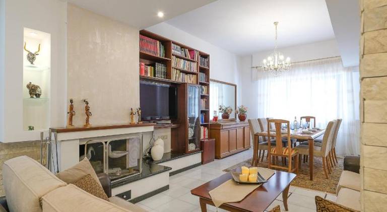 Yellow Sun Marine Apt — photo 3
