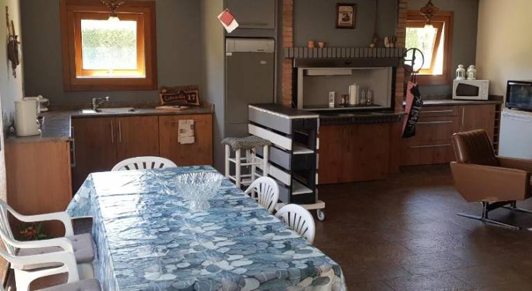 Charming vacation home with pool | Pet-friendly — photo 3