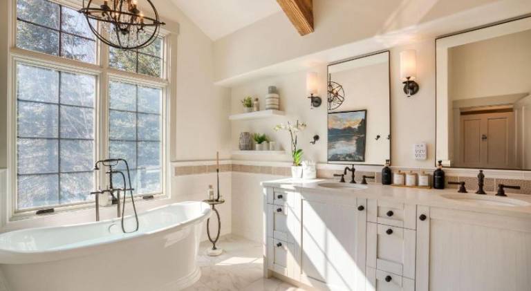 Luxury Mountain Estate w Indoor Pool Gym Hot Tub Near Keystone Sleeps 19 — photo 2
