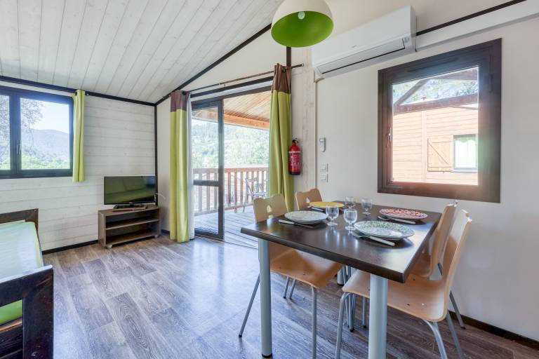 Chalet with terrace & pool — photo 2