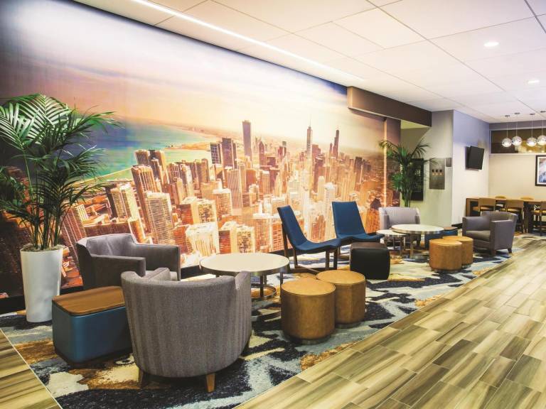 La Quinta Inn & Suites by Wyndham Chicago Downtown — photo 5