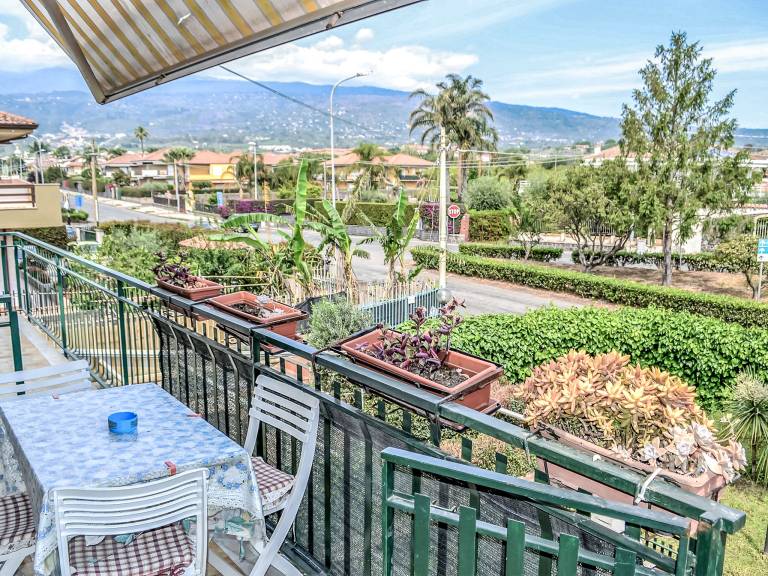 Rental apartment with barbecue & yard | Beach nearby | Pet-friendly — photo 2