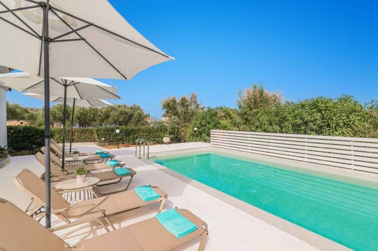 Villa Alykes