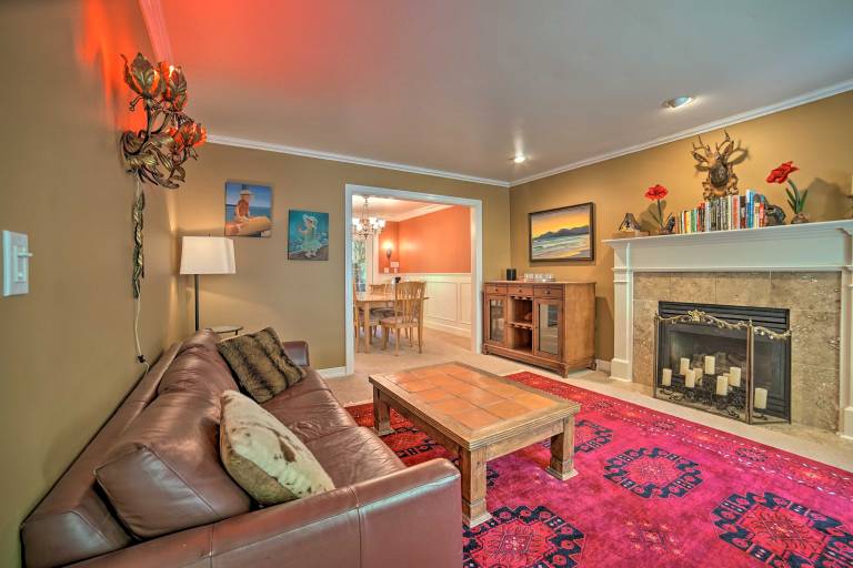 Beautiful Wine Country Home w/ Hot Tub & Lake View — photo 4