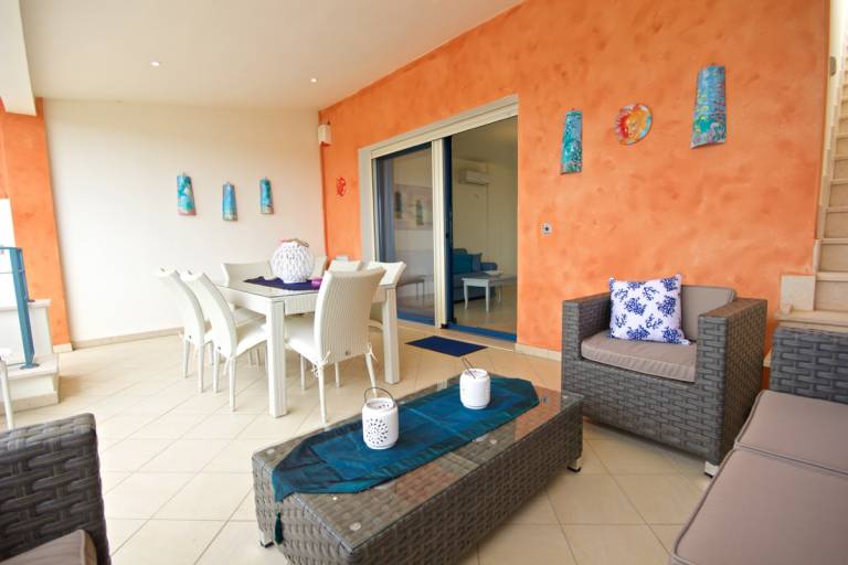 Villa with yard & terrace | Panoramic view — photo 3