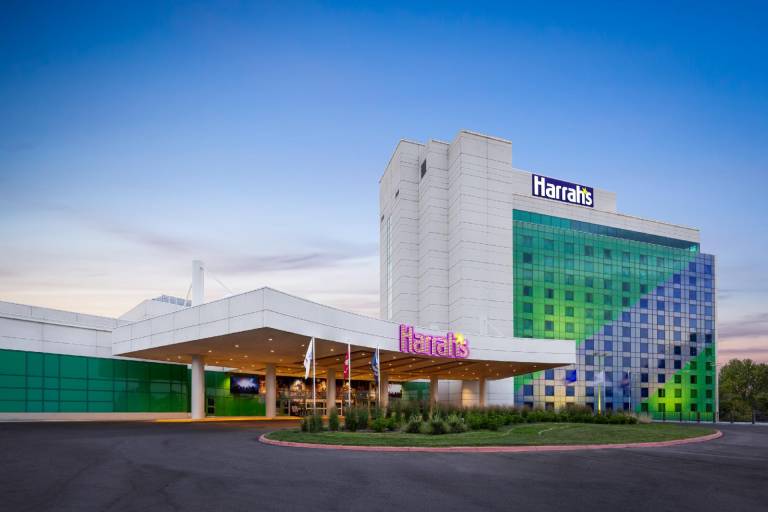 Harrah's Council Bluffs - A Caesars Rewards Destination in Council Bluffs, IA