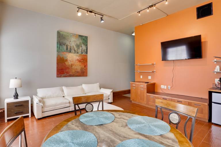 Ultimate Convenience Historic Dtwn Marshall Apt