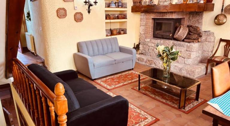 Ample vacation home | Pet-friendly — photo 2