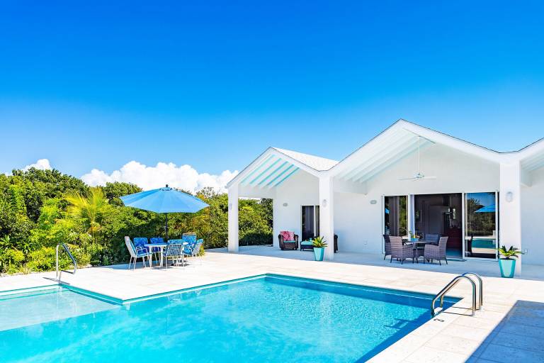 House  Long Bay Hills