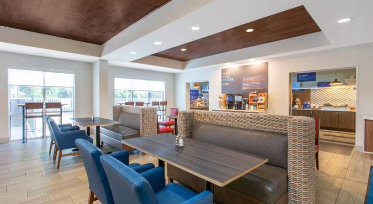 Holiday Inn Express Silver Springs - Ocala By IHG — photo 3