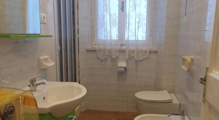 Vacation home with garden — photo 2