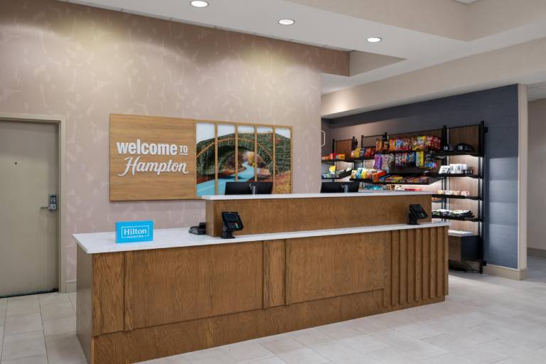 Hampton Inn & Suites Southern Pines-Pinehurst — photo 5
