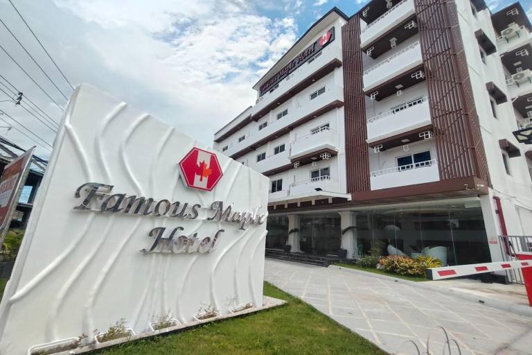 Famous Maple Hotel in Angeles City