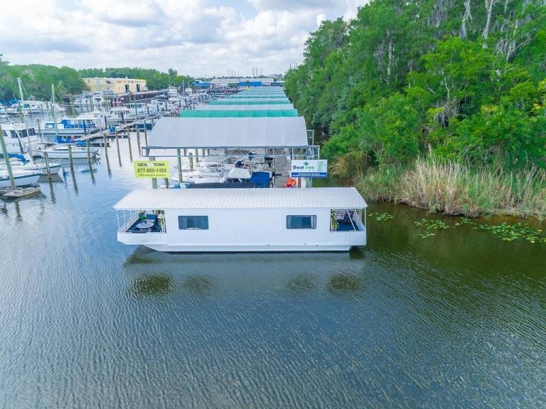 Houseboat  Sanford