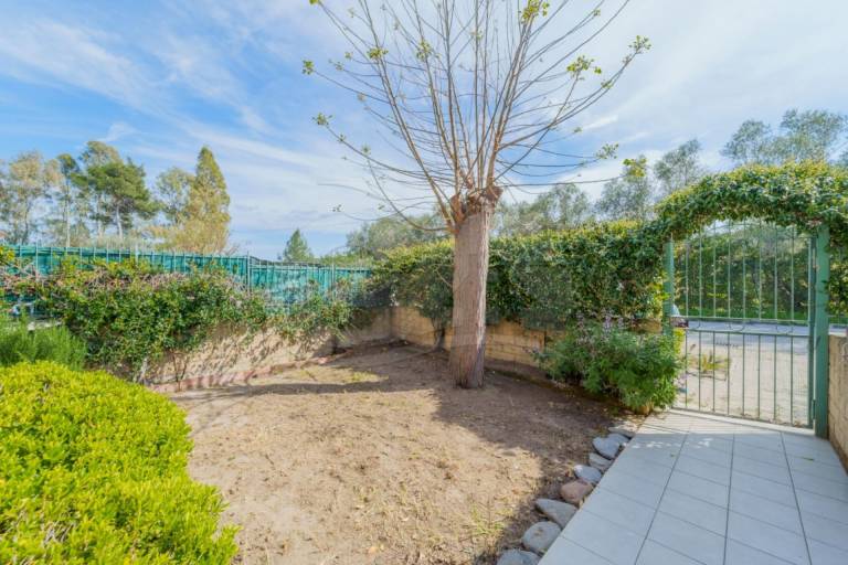 Modern Casa Lula with double bathroom, garden and terrace immersed in the greenery of Marina di Camp — photo 3