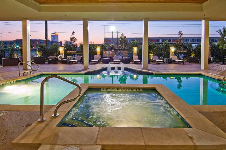 Hotel Indigo Waco-Baylor By IHG — photo 2