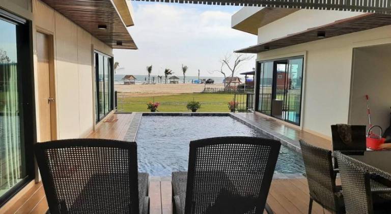 Lom Lay Beach Front Pool Villa Chaam, Huahin — photo 2