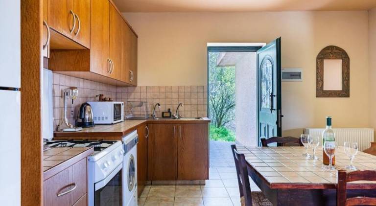Chalet with 1 room for 4 persons — photo 4