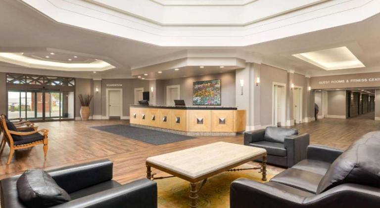 Royal Hotel Calgary, Trademark Collection by Wyndham — photo 2