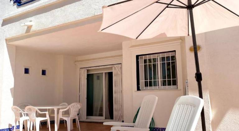 Charming rental apartment with garden, terrace & pool | Next to the beach | Pets are welcome — photo 4