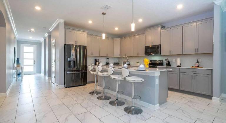Luxury 6BR Resort Home - Pool, Hot Tub & BBQ - Near Disney! — photo 5
