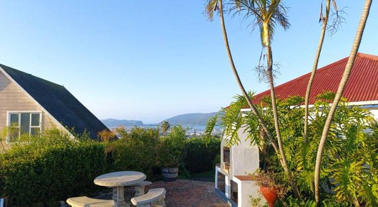 Guinea Fowl Lodge - Lagoon & Heads View B&B, Central Knysna — photo 4