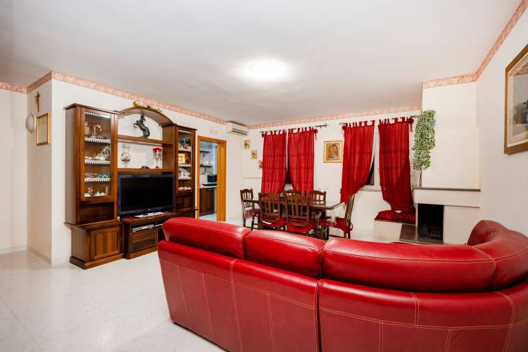 Apartment 'Alberobello Relax' with Balcony and Air Conditioning — photo 5